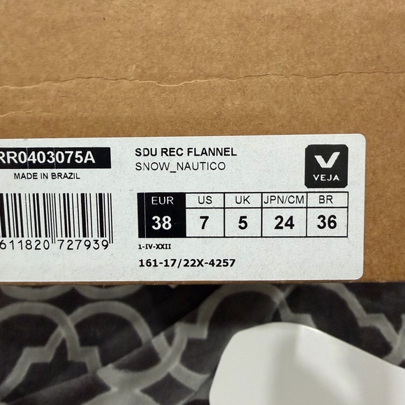 Veja SDU Rec Flannel Sneakers in Snow and Nautico - Picture 4 of 5